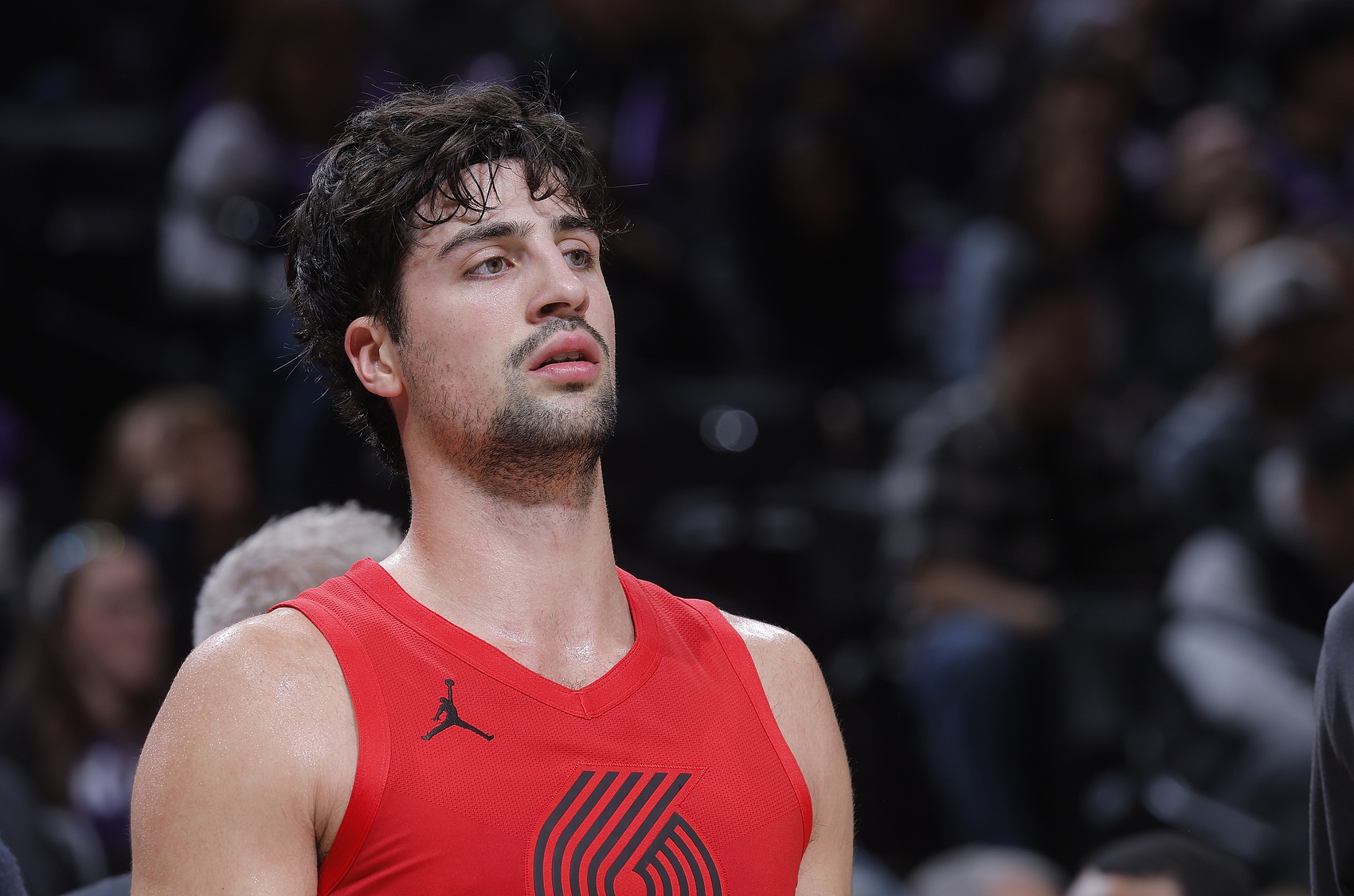 开云入口-把锅背好！阿夫迪亚19中7&amp;三分12投仅2中 还有7失误！